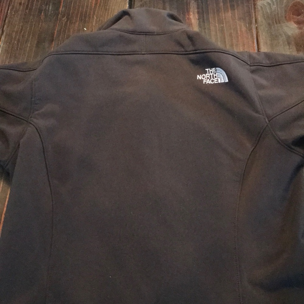 North face jacket - Picture 6 of 6
